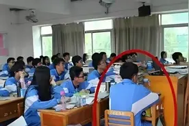 有一种私心叫做班主任“调座位”，看似公平，实则满是套路图片