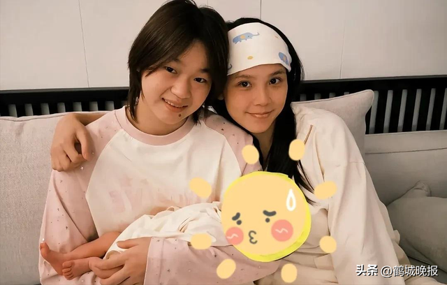 全红婵 “姑姑” 正式上岗！三年约定成真，抱娃模样太有爱
