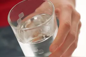 喝了水就想小便？或是2个部位在“报警”，赶紧检查别大意图片