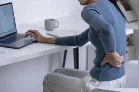 国人日均坐9小时，连跪或蹲都比久坐健康图片