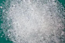 5岁男孩误吞整包干燥剂，妈妈60秒急救处理，获医生夸赞：很有用图片