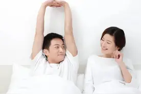 夫妻生活中，女人最渴望的是男人的这 4 个 “东西”图片