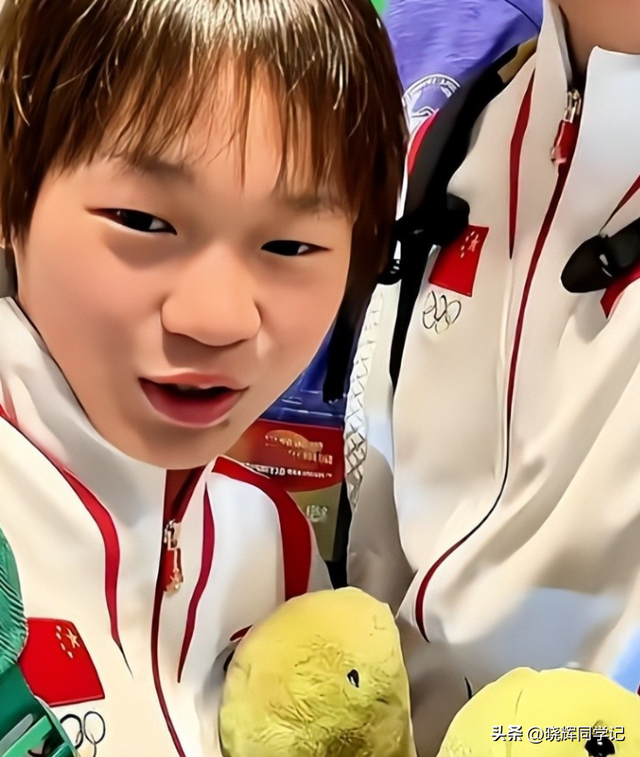 全红婵雕像事件持续发酵，宋清辉：应火速拆除全红婵雕像