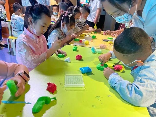 国庆专属社教指南，陪孩子过个快乐假期！