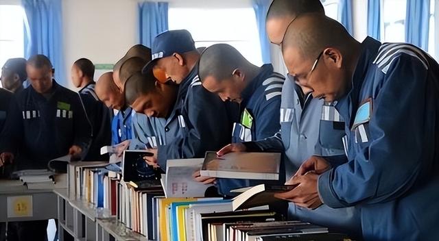 中国第一监狱：关的几乎全是高官，为防止泄密，牢房内有特殊布置