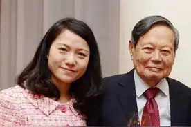 杨振宁迎101岁大寿，没孩子、照顾老人快20年，翁帆：不觉得牺牲图片