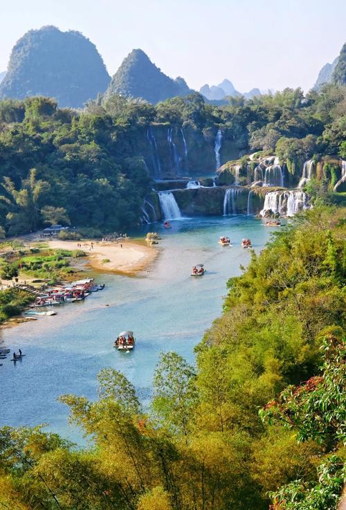 中越边境藏着比桂林更壮观的山水，现在去的人还不到1%