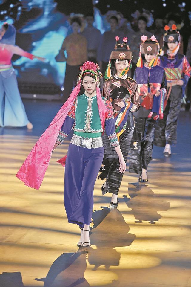 世遗辉映时尚，海丝联结世界！2025年海上丝绸之路国际文化旅游节 暨“世遗辉映·世界共享”非遗时尚秀举行