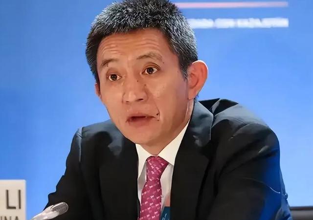 不按套路出牌！中国突然换将，信号很强烈，特朗普的谈判梦该醒了