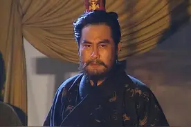 如果关羽执意前往成都与马超比武，多少回合能打败马超？图片