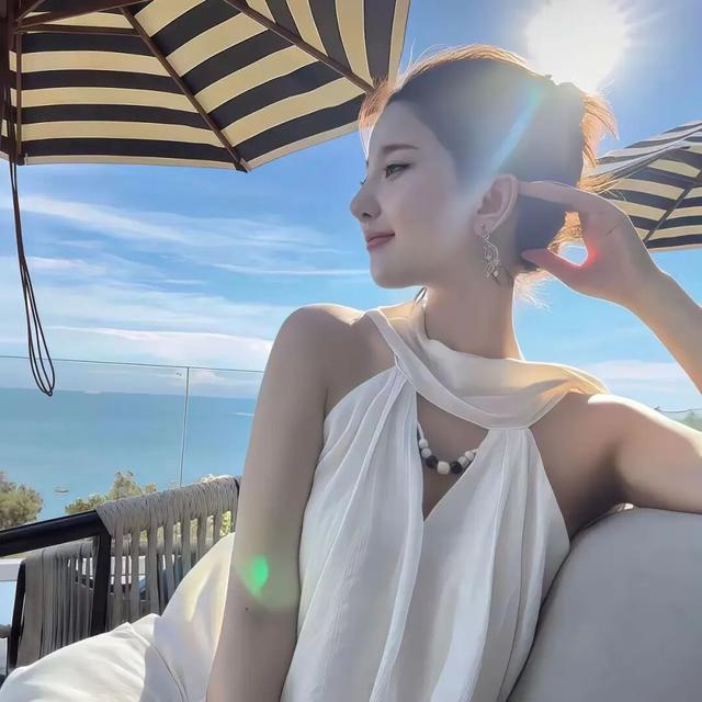 发现一组超级好看的头像