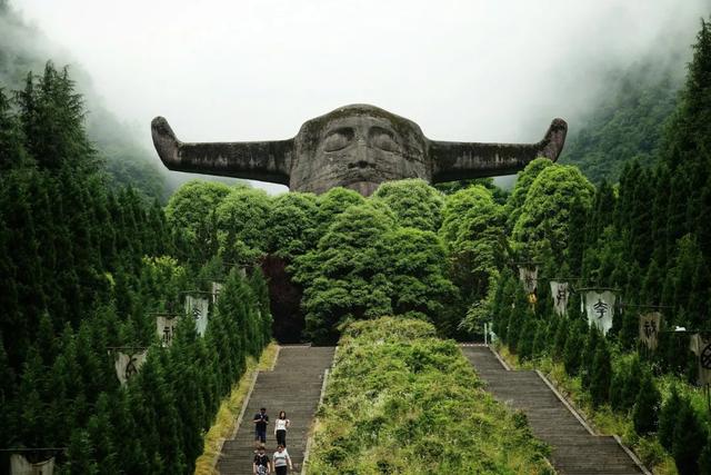 世界自然遗产、物种基因库、北纬31°绿色奇迹——神农架旅游攻略