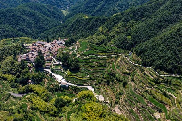 逛古村，喝咖啡，高端的度假就是这么朴实无华