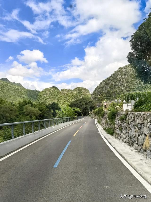 多彩贵州自驾游之黔西南州兴义篇：万峰林与马岭河峡谷的山水交响