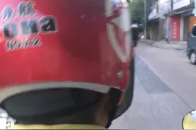 湖南官渡镇城管回应入户扣押电动车：当事人未戴头盔 律师：如城管获得公安机关授权 确有处理电动车的资格图片