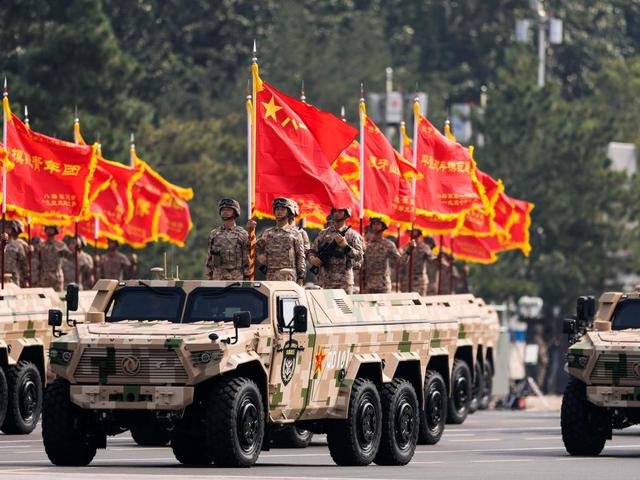 反华势力出现？93阅兵期间，多人公开诋毁中国，内容炸裂身份特殊