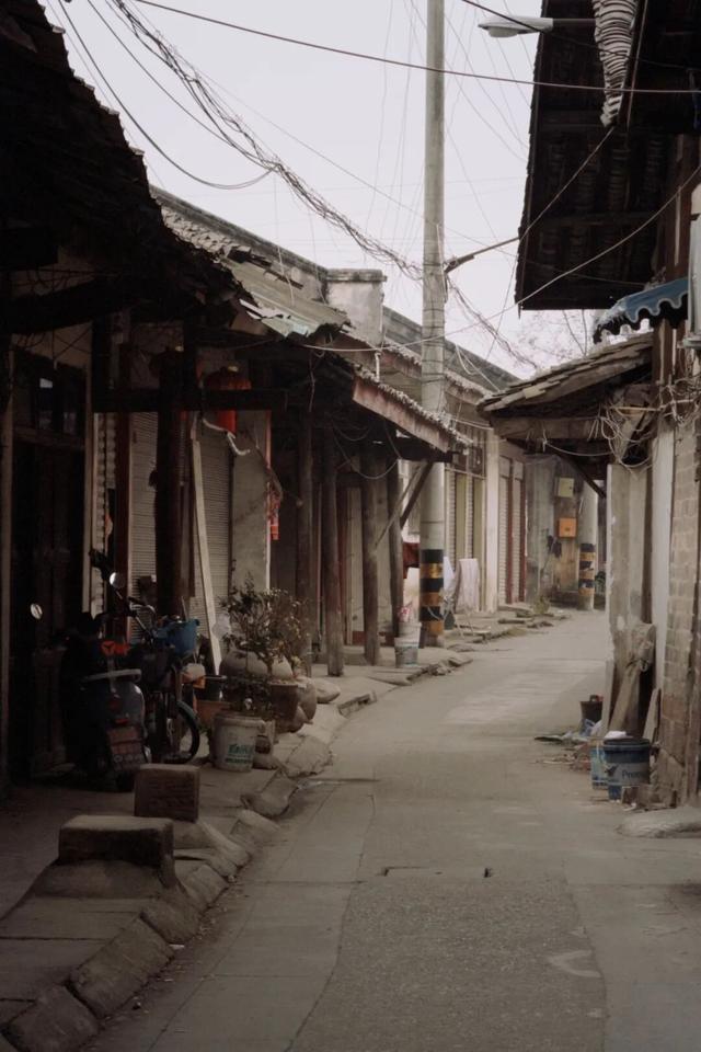 成都向西，拜访邛崃最“慢”的古镇，把千年时光泡进茶里