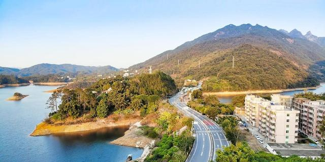 五一反向旅游！推荐 3 个新疆冷门小城，人少景美还不挤