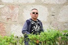 相声界知情人爆料，常宝丰郭德纲矛盾起源，郭自认常的徒弟图片