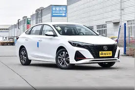 冲量！长安逸动PLUS、逸动三代、启源A05、UNI-V再卷，仅7万级图片