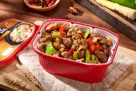 自热米饭用的竟是“假”大米？常吃这种大米，对身体会有危害吗？图片