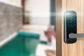 90%家庭买智能锁都踩坑！记住这3招，安全省钱不翻车图片