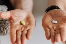 艾司西酞普兰是治疗焦虑抑郁常用药，与舍曲林有何区别？医生讲明图片