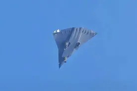 海外谈中国，不到24小时，两款先进隐形六代机首飞图片