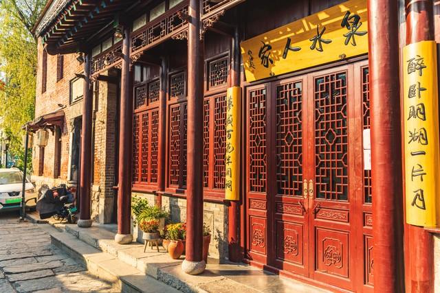 我和老伴在山东济南呆了半年，终于明白，为啥大家都愿意来济南了