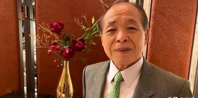 沉寂1天，高市早苗终于签字，日本砸9万亿反华，解放军动作更大