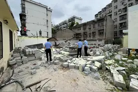武汉江岸区后湖街道综合执法中心：路地联动，拔除危害铁路安全的违建房图片