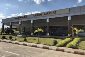 缅北腊戌机场何时恢复运营？腊戌一名男子被身穿警服的人抢了~图片