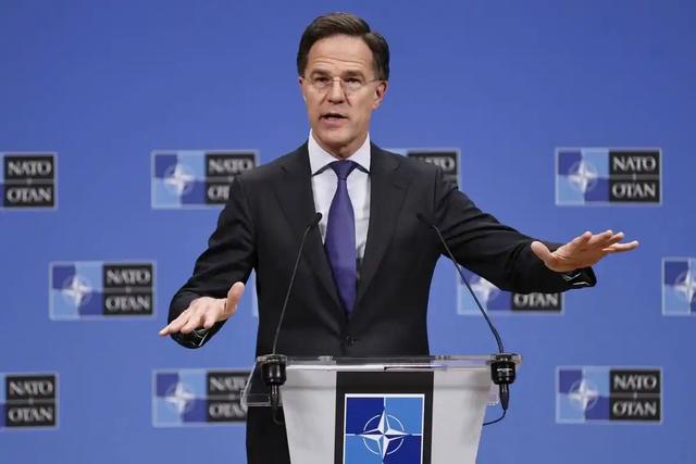 美欧盟友关系遇冰点，机密通话遭泄露，特朗普对乌政策遭抵制