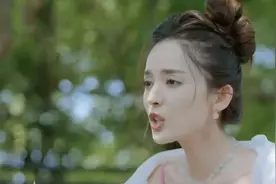 明星“忌口”，娜扎连水都不敢乱喝，白到发光果然是有原因的图片