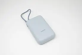 果然“苹果最好配件商”，小米10000mAh自带线充电宝拆解图片