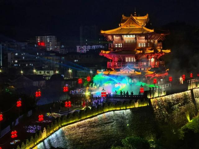 焰火、光影……这个假期，肇庆氛围拉满！明天，还有这些“搞作”→