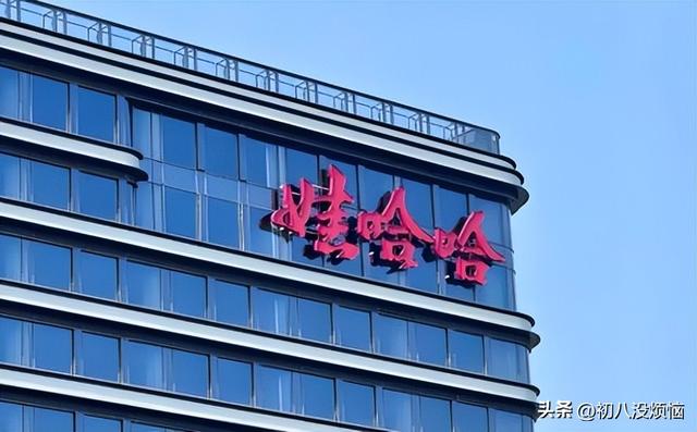 娃哈哈近三年收入对比：22年512亿，23年500亿，24年令人意外