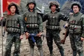 对越自卫反击作战和两山轮战期间，参战的干部战士为何要打绑腿？图片