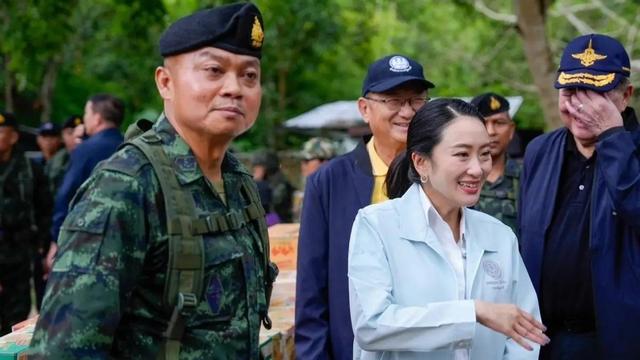 这一仗彻底把泰国打醒，卡了中国四年的军购，佩通坦内阁终于点头