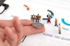 退休人员注意！养老金差额重算补发开启 但要满足这几个条件图片