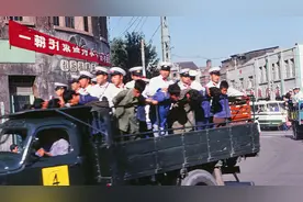 记录1983严打行动的天津 集中执行死刑图片