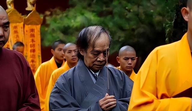 释永信翻车，最惨的不是他，是那个捐了46亿的蔡志忠老爷子！