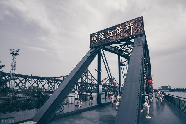丹东vs大连，避暑谁更有优势？不是大连去不起而是丹东更有性价比