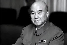 湖南出了不少开国将军，但要论军事，这三位名将稳居前三图片