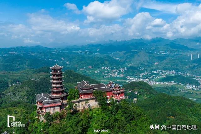 8月出发正好！这条不挑车型的清凉秘境线，引起极度舒适！