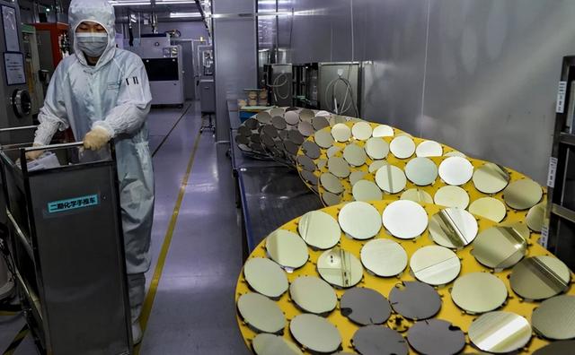 五常已做选择,中国反制五连击,高市再次对中国发难,送中方4个字