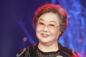 5位著名女歌唱家，4位勇敢再婚收获幸福，1位结婚仅3年儿女双全图片