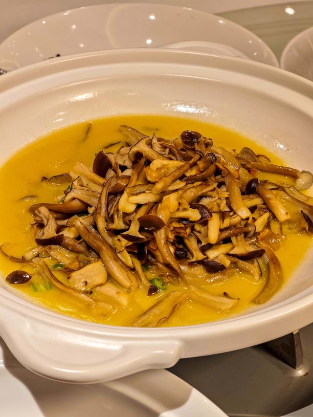 喜座美食村落