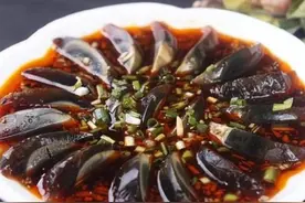 皮蛋含铅量高，常吃对人体伤害大？真的假的，医生告诉你实情！图片