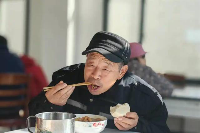 脑梗去世的人飙升！医生含泪苦劝：无论多大年纪，天热坚守4原则